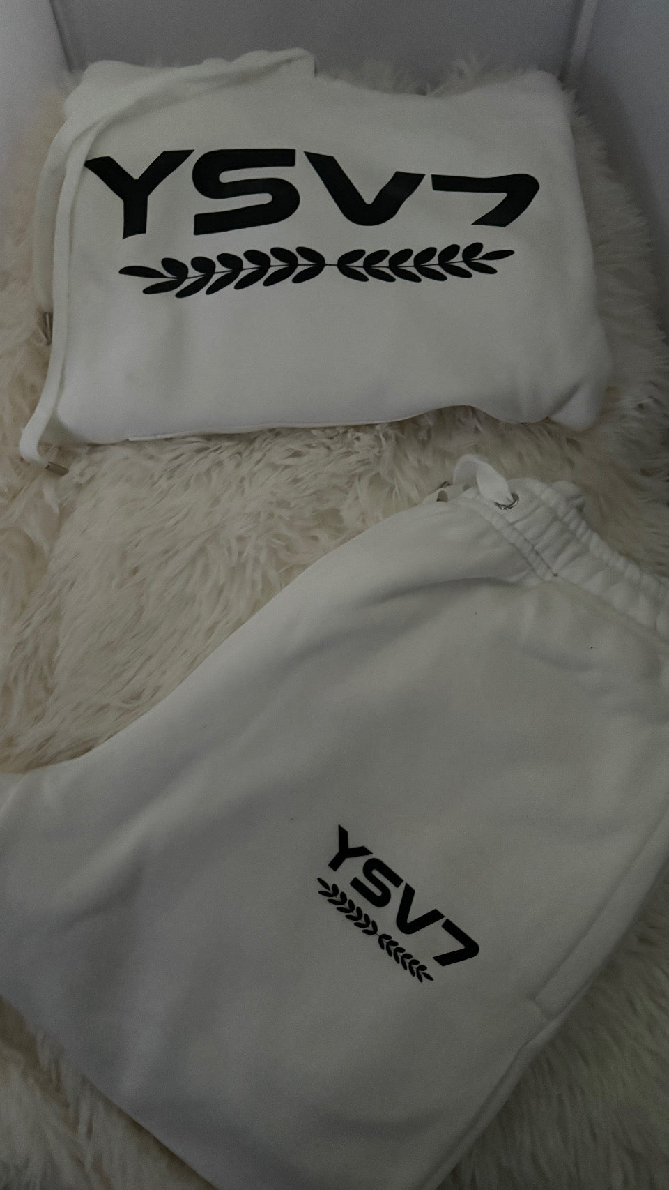 MENS WHITE WARM HOODED TRACKSUIT